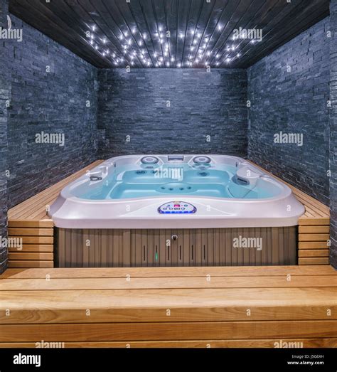 hotels with indoor hot tub.